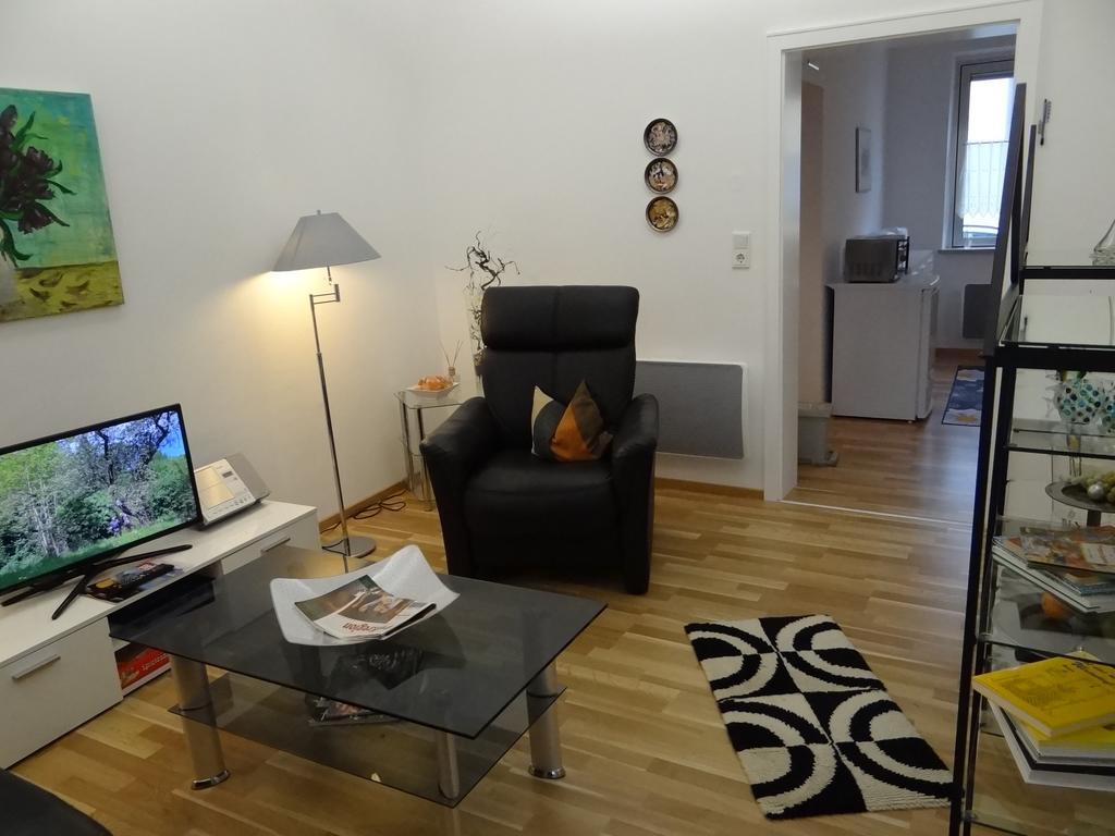 Ferienwohnung Grosswald Саарбрюкен Екстер'єр фото